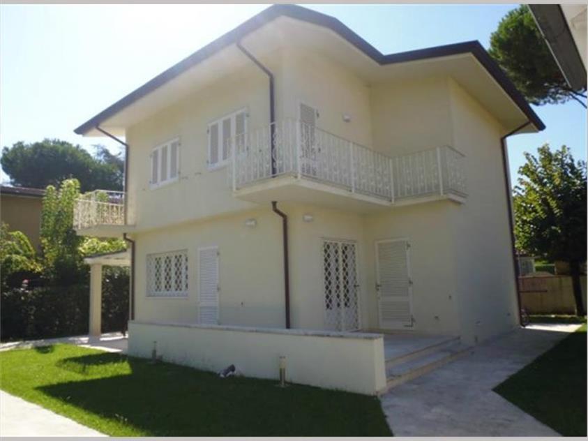 casa indipendente in vendita a Forte dei Marmi