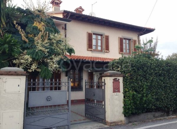casa indipendente in vendita a Forte dei Marmi