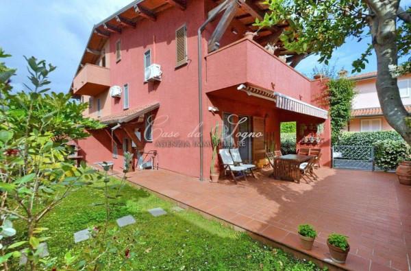 casa indipendente in vendita a Forte dei Marmi