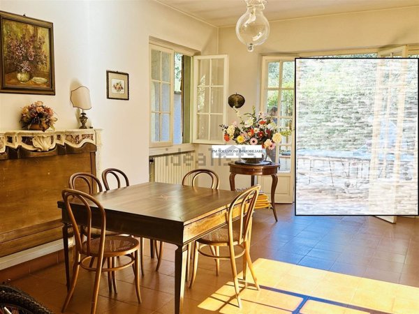 casa indipendente in vendita a Forte dei Marmi in zona Roma Imperiale