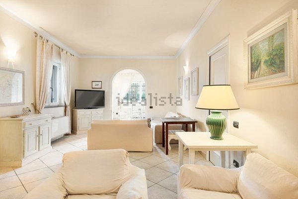 casa indipendente in vendita a Forte dei Marmi in zona Vittoria Apuana