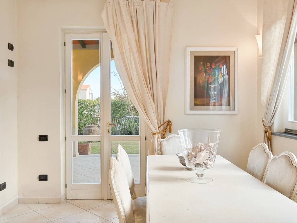 casa indipendente in vendita a Forte dei Marmi in zona Vittoria Apuana
