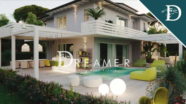 casa indipendente in vendita a Forte dei Marmi