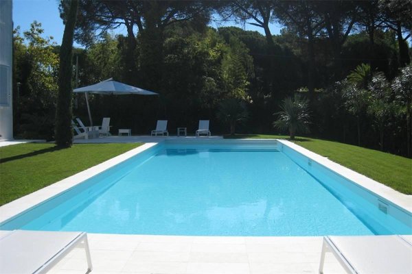 casa indipendente in vendita a Forte dei Marmi in zona Roma Imperiale