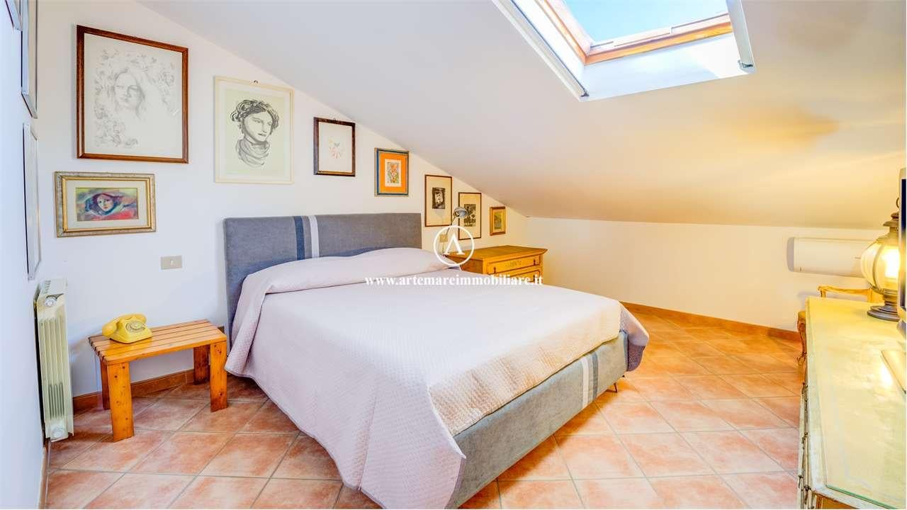 casa indipendente in vendita a Forte dei Marmi in zona Vittoria Apuana