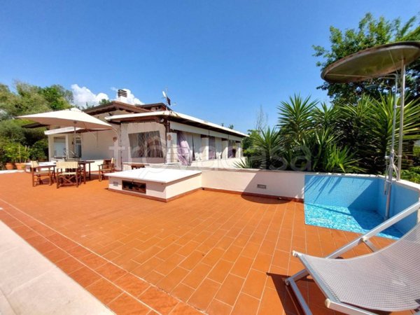 casa indipendente in vendita a Forte dei Marmi