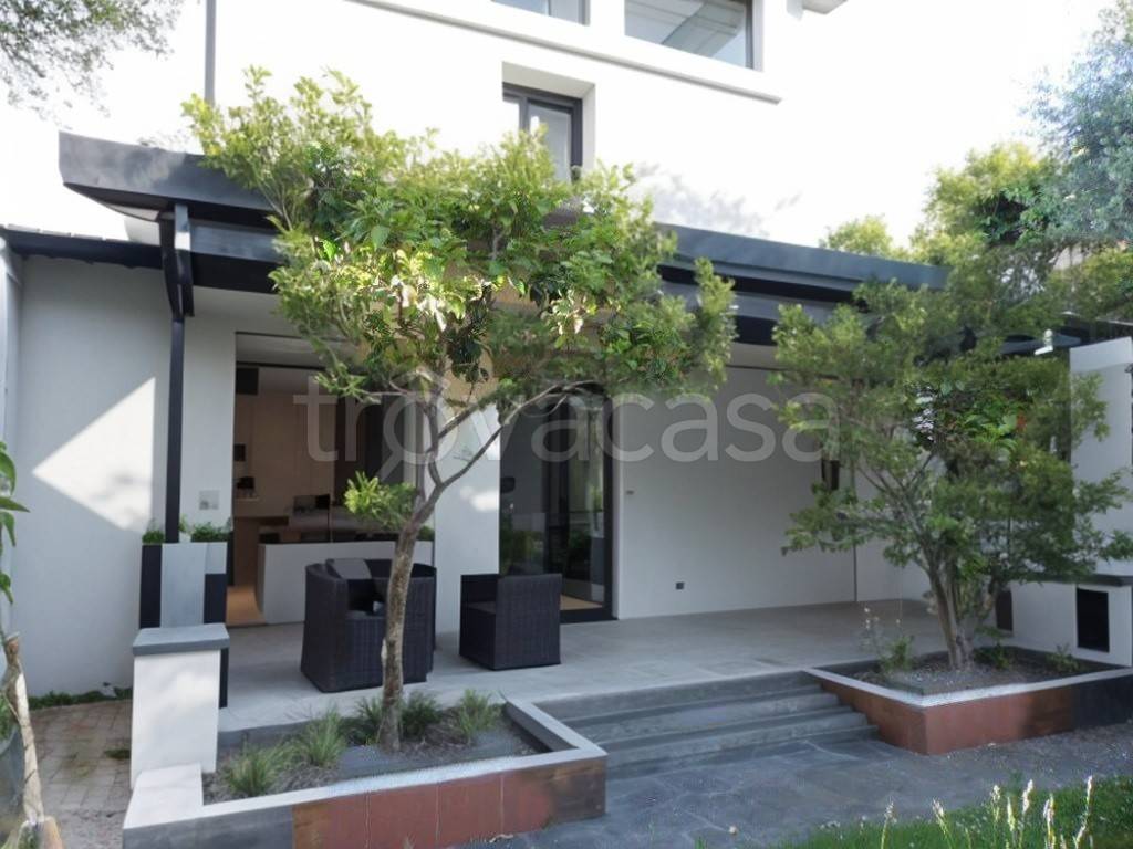 casa indipendente in vendita a Forte dei Marmi