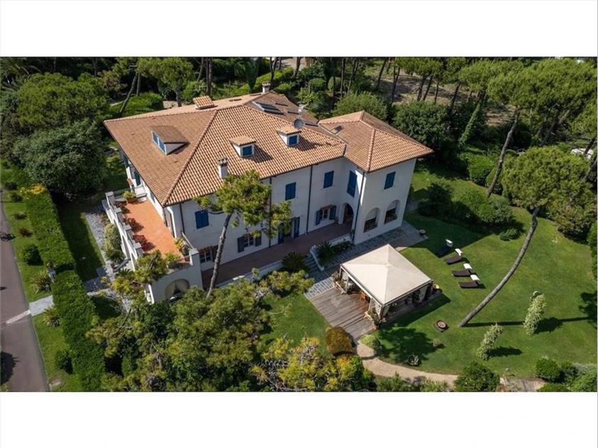 villa in vendita a Forte dei Marmi