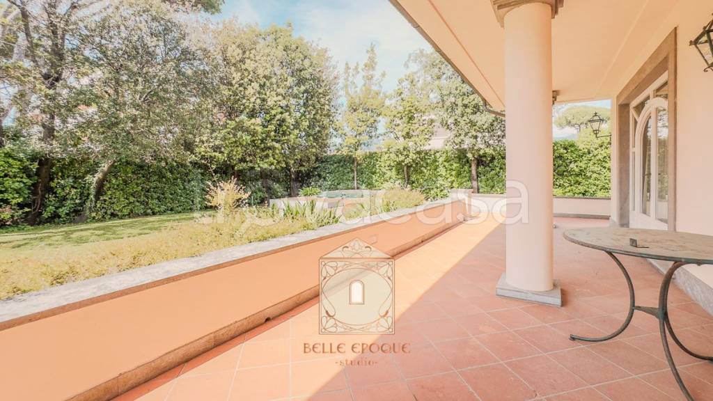 casa indipendente in vendita a Forte dei Marmi in zona Vittoria Apuana