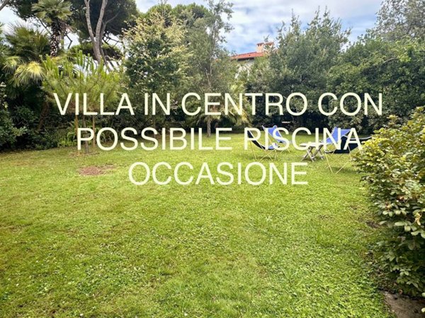 casa indipendente in vendita a Forte dei Marmi