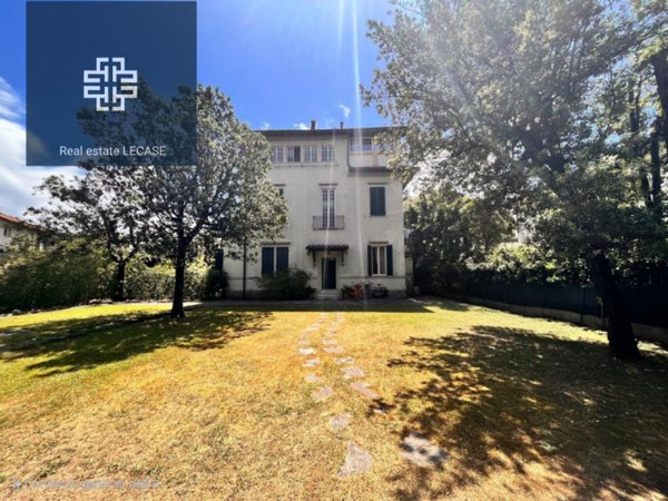 casa indipendente in vendita a Forte dei Marmi