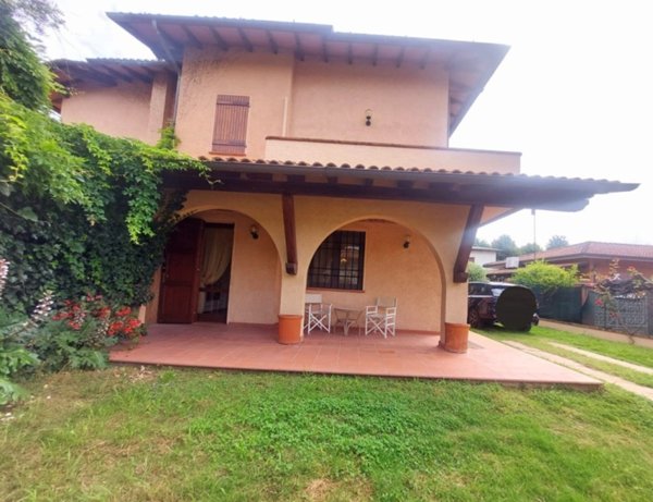 casa indipendente in vendita a Forte dei Marmi