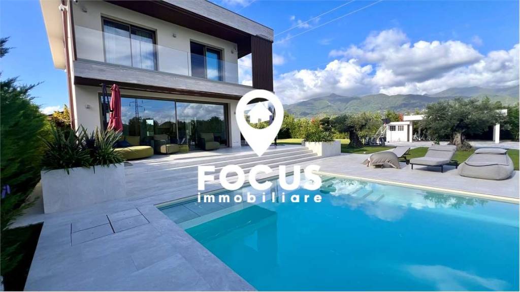casa indipendente in vendita a Forte dei Marmi