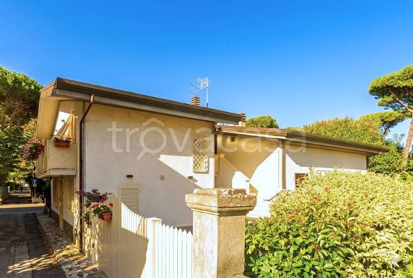 casa indipendente in vendita a Forte dei Marmi in zona Vittoria Apuana