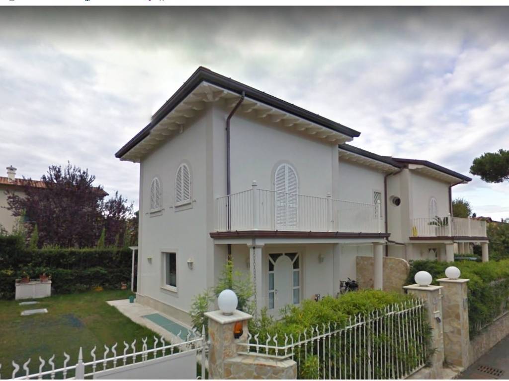 casa indipendente in vendita a Forte dei Marmi