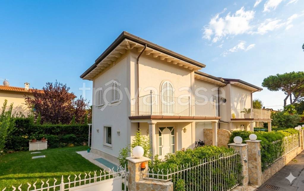 casa indipendente in vendita a Forte dei Marmi