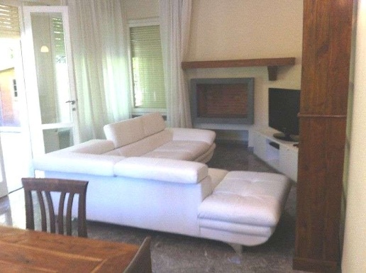 casa indipendente in vendita a Forte dei Marmi in zona Roma Imperiale