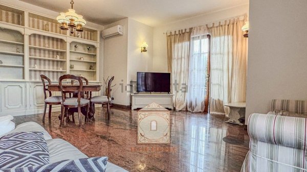 casa indipendente in vendita a Forte dei Marmi