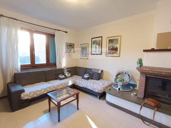 casa indipendente in vendita a Forte dei Marmi in zona Vittoria Apuana