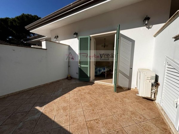 casa indipendente in vendita a Forte dei Marmi in zona Vittoria Apuana