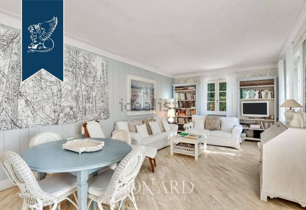 appartamento in vendita a Forte dei Marmi in zona Roma Imperiale