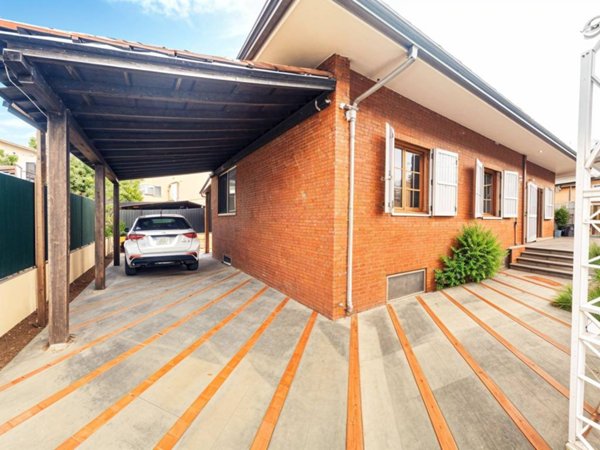 casa indipendente in vendita a Forte dei Marmi