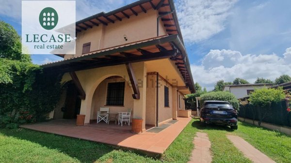 casa indipendente in vendita a Forte dei Marmi