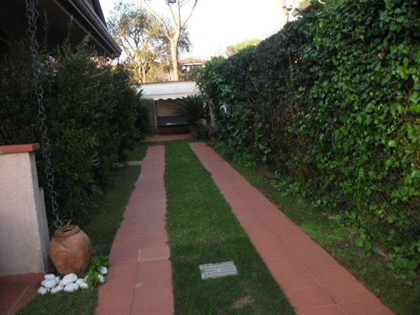 casa indipendente in vendita a Forte dei Marmi