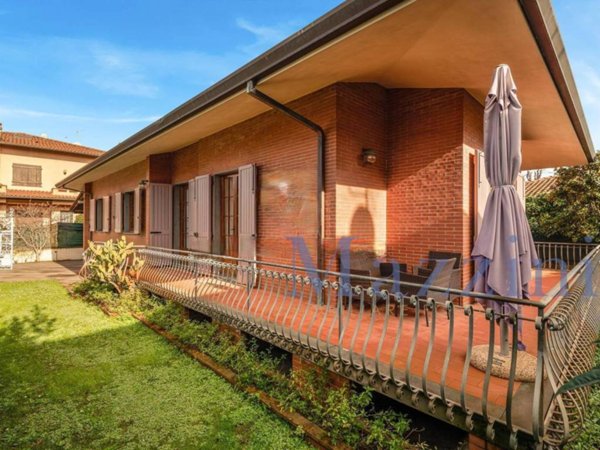 casa indipendente in vendita a Forte dei Marmi