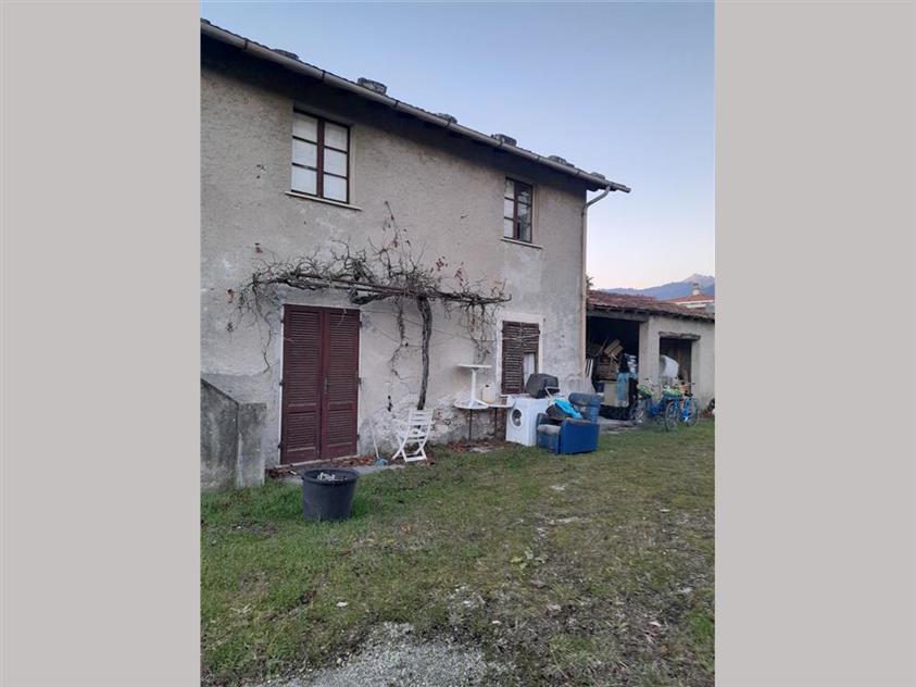 casa indipendente in vendita a Forte dei Marmi in zona Vittoria Apuana