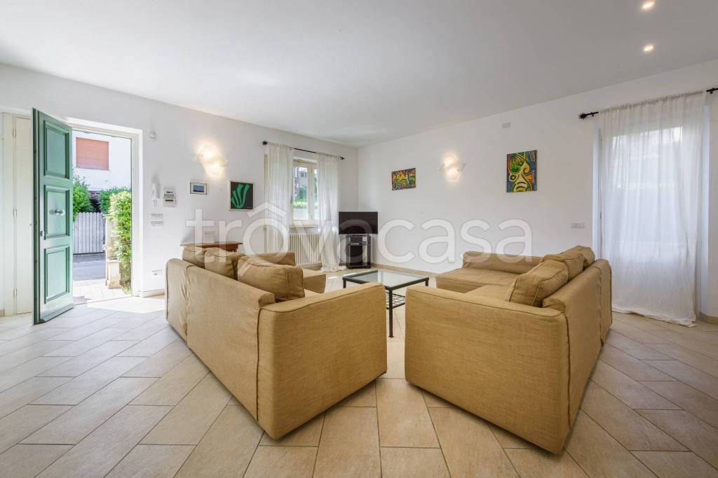 casa indipendente in vendita a Forte dei Marmi in zona Vittoria Apuana