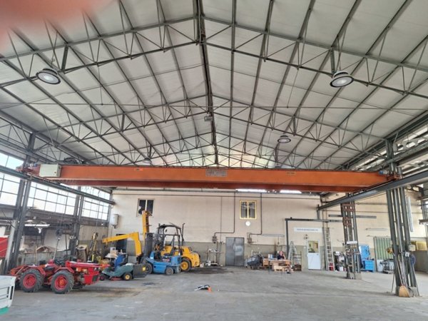 locale commerciale in vendita a Forte dei Marmi