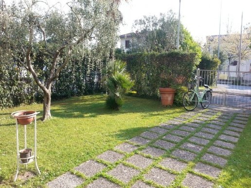 casa indipendente in vendita a Forte dei Marmi