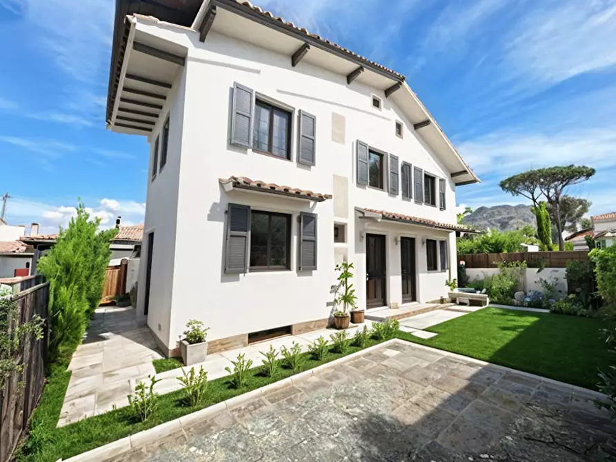 casa indipendente in vendita a Forte dei Marmi