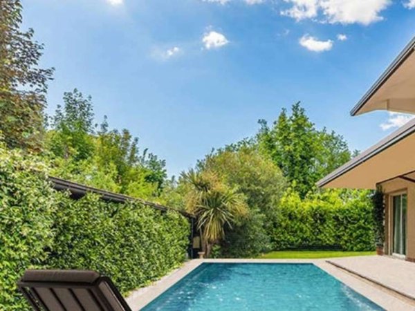 casa indipendente in vendita a Forte dei Marmi