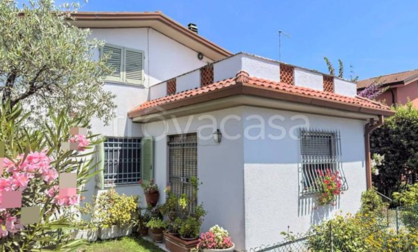 casa indipendente in vendita a Forte dei Marmi