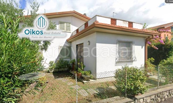 casa indipendente in vendita a Forte dei Marmi