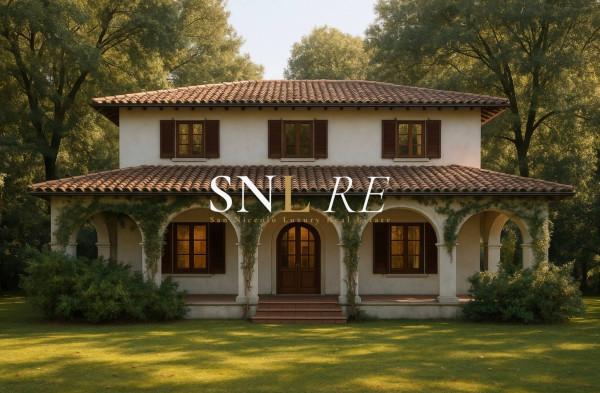 casa indipendente in vendita a Forte dei Marmi in zona Roma Imperiale