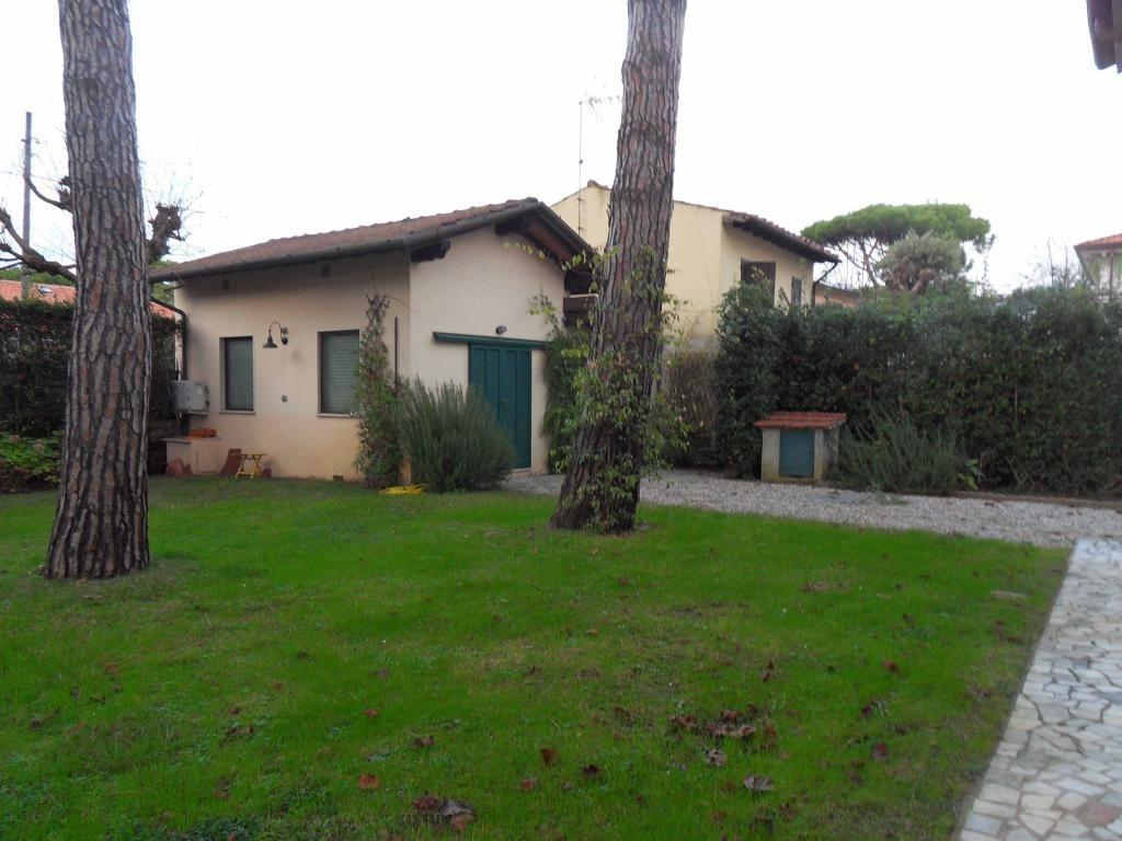 casa indipendente in vendita a Forte dei Marmi