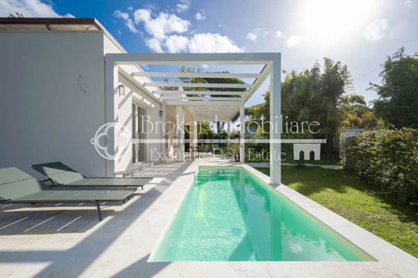 casa indipendente in vendita a Forte dei Marmi