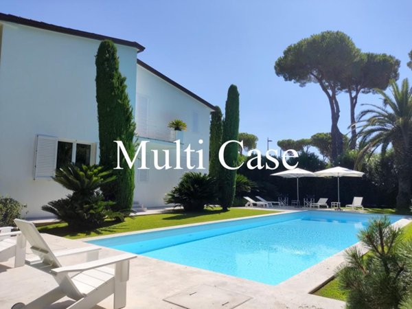 casa indipendente in vendita a Forte dei Marmi in zona Roma Imperiale