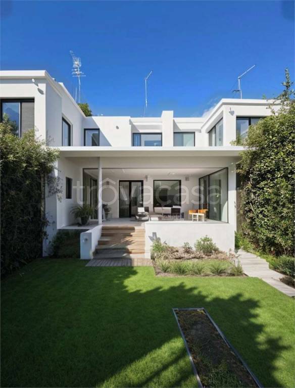 casa indipendente in vendita a Forte dei Marmi