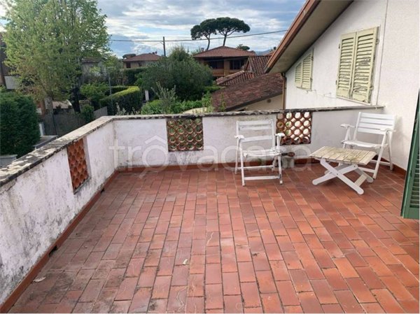 casa indipendente in vendita a Forte dei Marmi