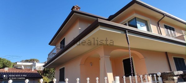 casa indipendente in vendita a Forte dei Marmi