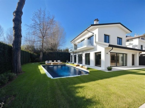 casa indipendente in vendita a Forte dei Marmi