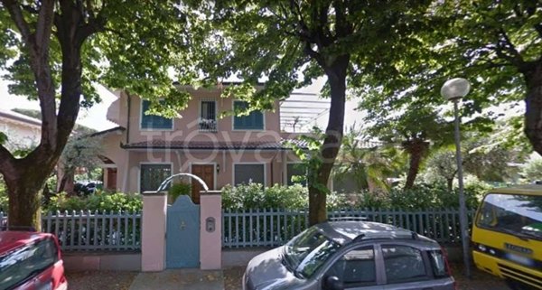 casa indipendente in vendita a Forte dei Marmi