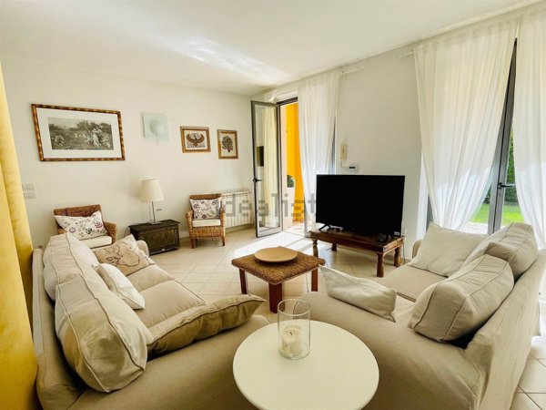 casa indipendente in vendita a Forte dei Marmi