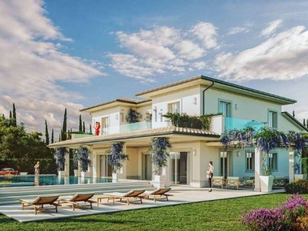 casa indipendente in vendita a Forte dei Marmi in zona Roma Imperiale