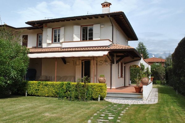 appartamento in vendita a Forte dei Marmi