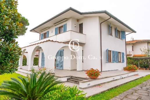 casa indipendente in vendita a Forte dei Marmi